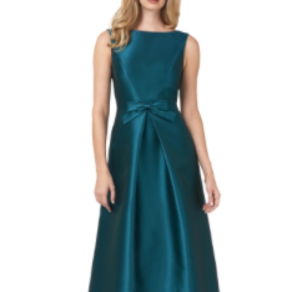 Kay Unger Lola Bow Twill A-Line Gown - Picture 1 of 4